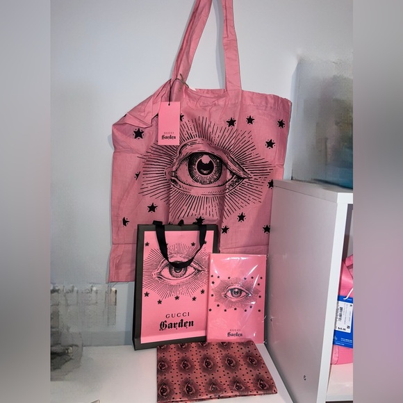 NEW Gucci Garden Tote Bag - Picture 1 of 3